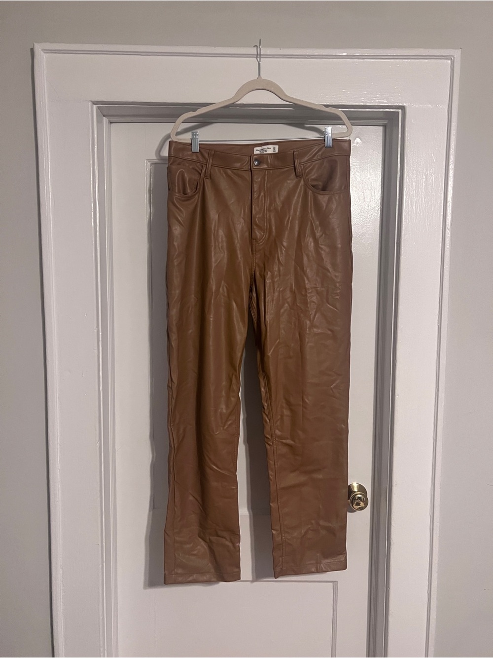 Abercrombie & Fitch Straight-Leg Faux Leather Pants in Cognac size 33L